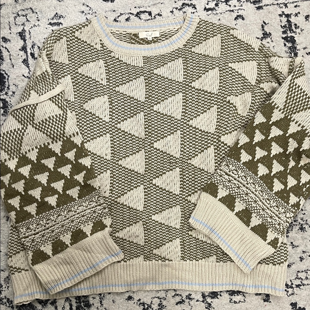 Easel Women's Geometric Pattern Sweater - Olive and Cream